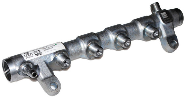 Распределитель топлива 03L130089Q VAG