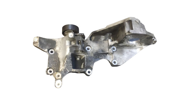 Кронштейн крепления генератора 03L903139D VAG