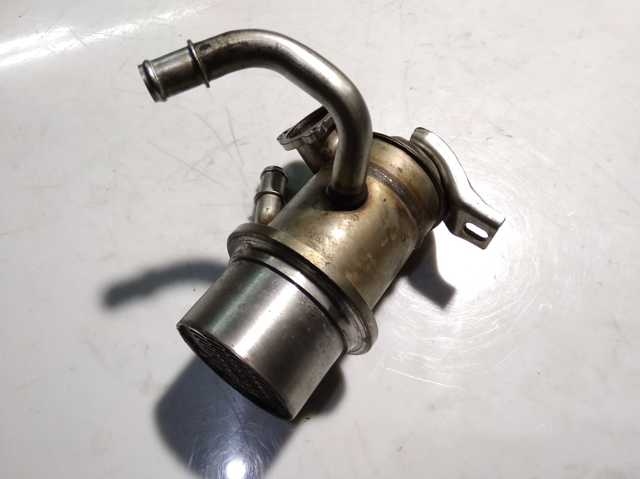 Радиатор системы EGR рециркуляции выхлопных газов 04L131512G VAG