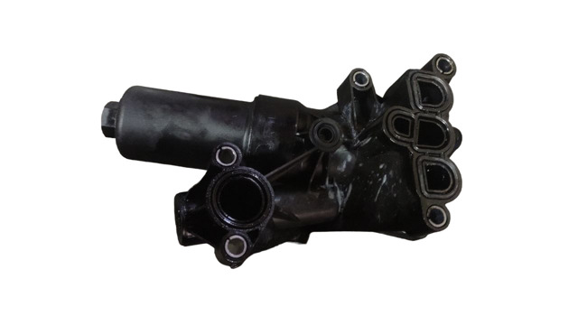 Корпус масляного фильтра 05L115389AF VAG