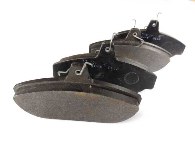 Колодки тормозные передние дисковые 05P157 LPR