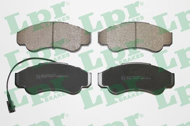Колодки тормозные передние дисковые 05P967 LPR