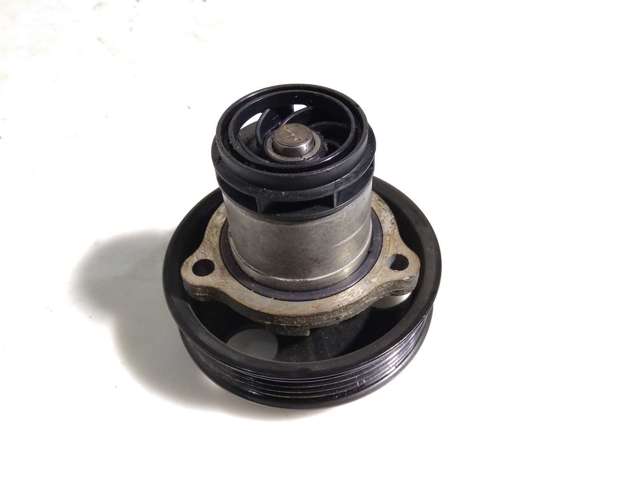 Водяной насос 07K121011B VAG