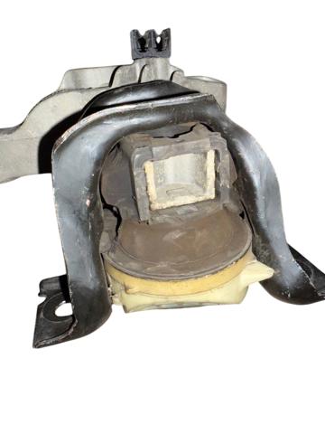 Подушка двигателя 112100071R RENAULT