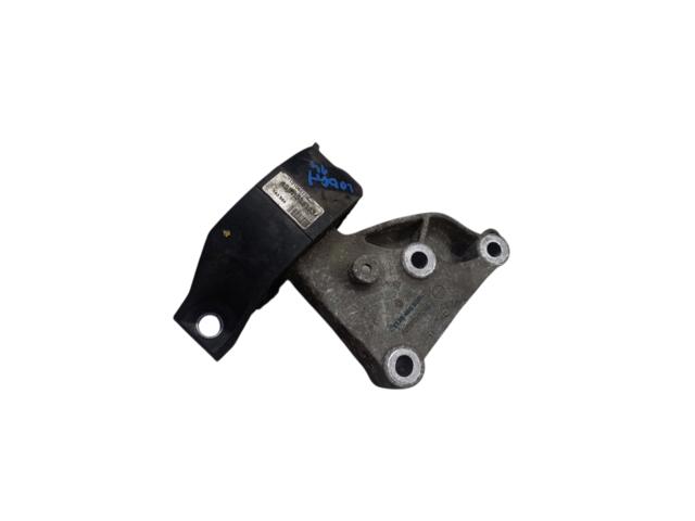 Правая подушка двигателя 112101292R RENAULT