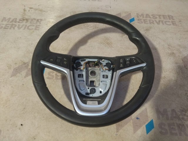 Руль 13351029 OPEL