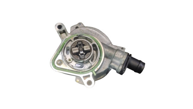 Насос вакуумный 146508066R NISSAN