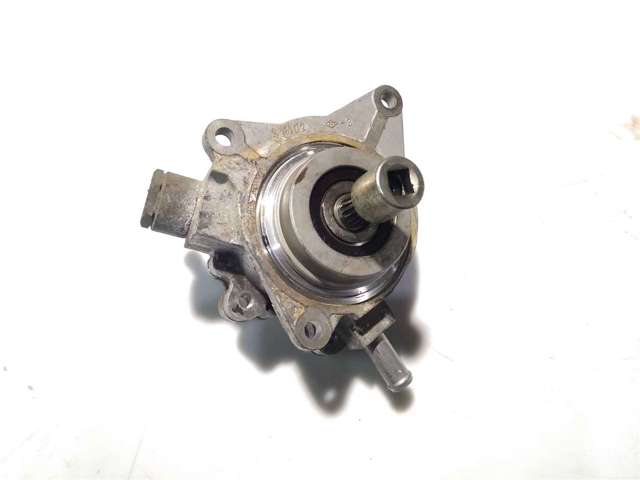 Механический вакуумный насос Nissan Navara NP300 3