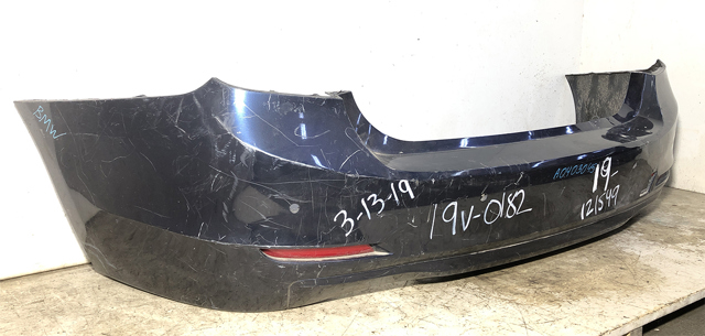 Бампер задний 15857711 BMW