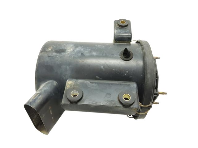 Корпус воздушного фильтра, нижняя часть 165007F003 NISSAN