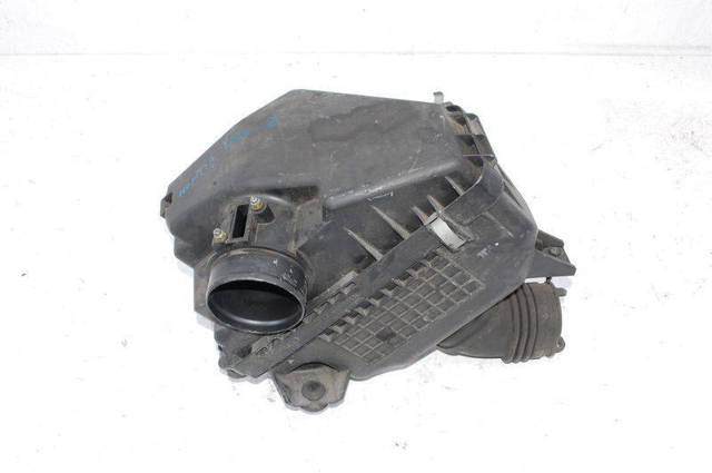 Корпус воздушного фильтра, нижняя часть 17244R06E00 HONDA