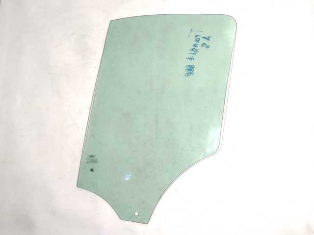 Стекло двери передней левой 1770497 FORD