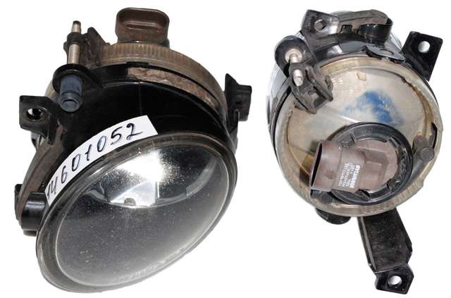 Правая противотуманная фара 1T0941700C VAG