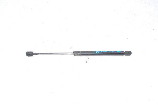 Амортизатор задней двери 1U9827550B VAG
