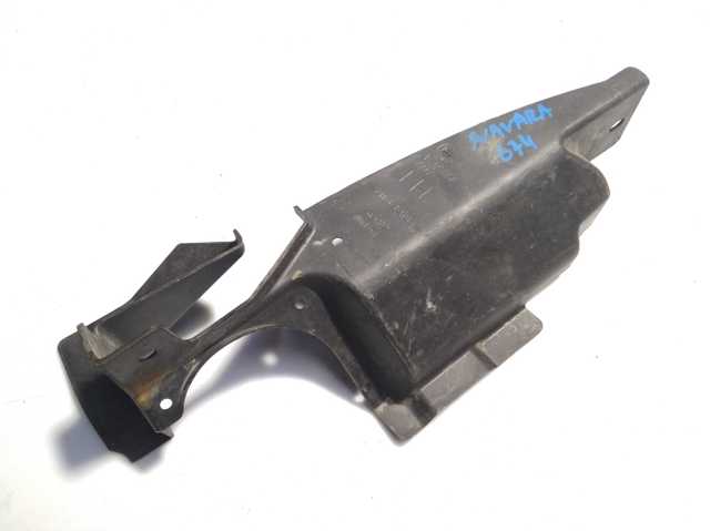 Дефлектор радиатора верхний 21469EB30A NISSAN