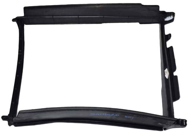 215596207R RENAULT Воздуховод (дефлектор) радиатора купить в Днепр