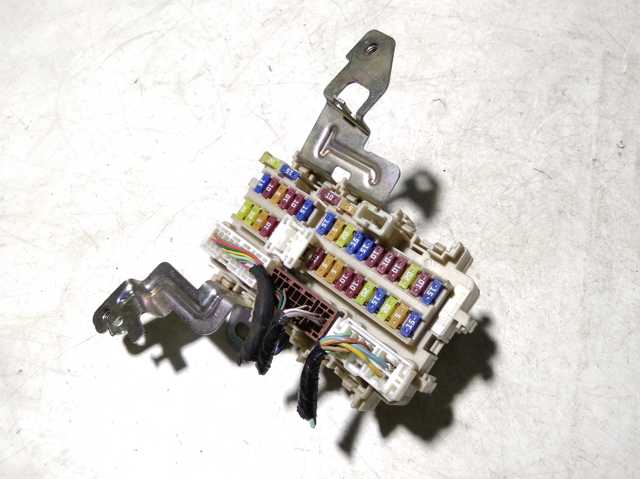 Панель предохранителей 243504CL0B NISSAN