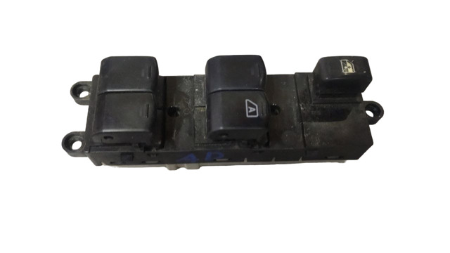 Кнопки переднего правого стеклоподъёмника 254014X00C NISSAN