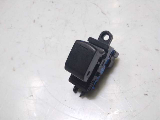 Кнопка подъемника задних стекол 25411BR00A NISSAN