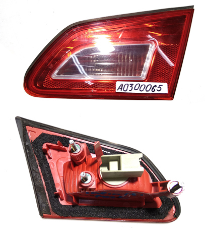 Фара задняя правая внутренняя 26540JK00A NISSAN