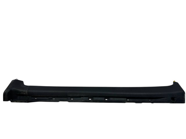 VOLVO 30653722 Накладка (молдинг) порога наружная левая в наличии Ровно