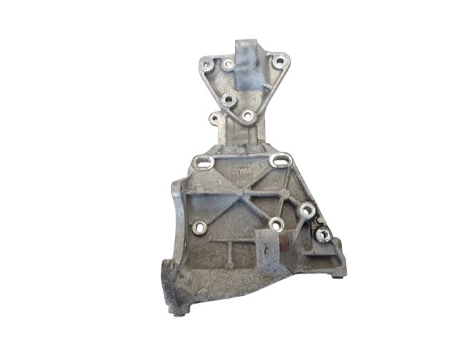 Кронштейн генератора 31258329 VOLVO