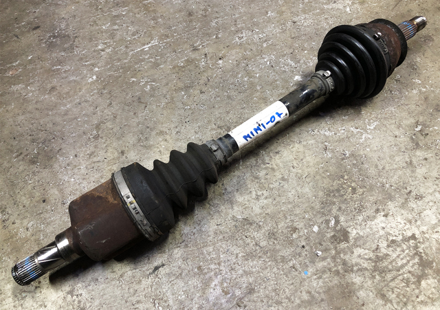 Левая полуось 31608605467 BMW