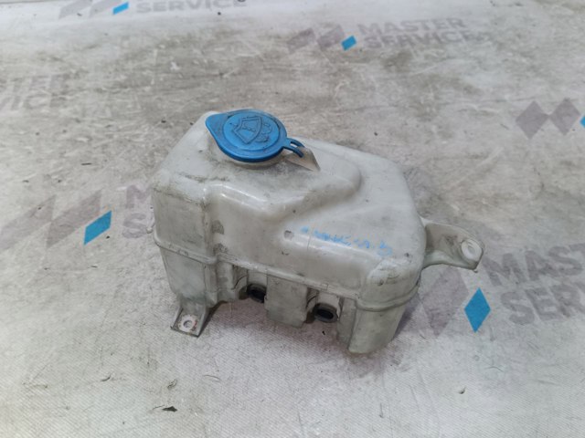 Бачок омывателя лобового стекла 3845065D00 SUZUKI