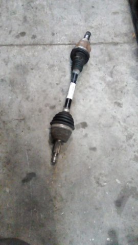 Вал приводной правый 391008720R RENAULT