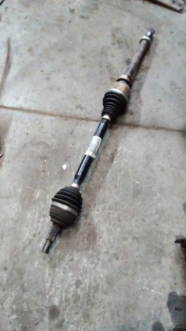 Полуось передняя левая 391019232R RENAULT