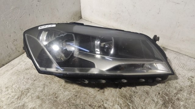 Вставка фары правой 3AC941006 VAG