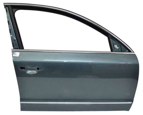 Пассажирская передняя дверь 3T0831052 VAG
