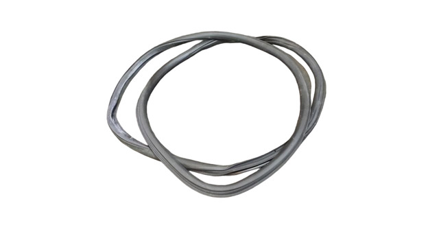 Уплотнитель двери передней, на (кузове) 3T0867365A VAG