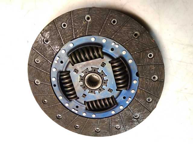 Диск сцепления 4110032410 HYUNDAI