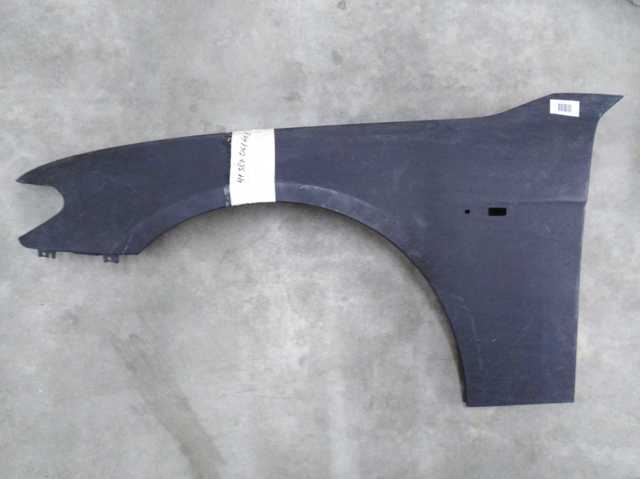 Переднее левое крыло 41357061661 BMW