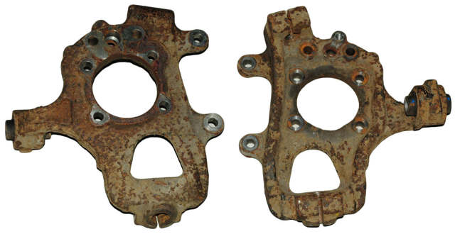Цапфа поворотного кулака 43019EA50A NISSAN