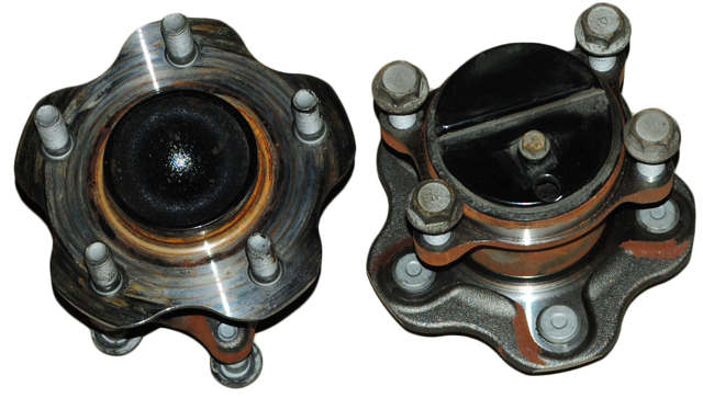 Ступица заднего колеса 432021KA0A NISSAN