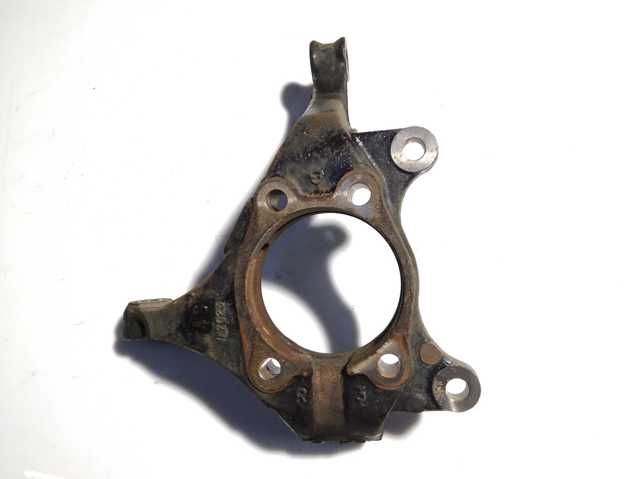 Цапфа - поворотный кулак передний, правый 432110R010 TOYOTA