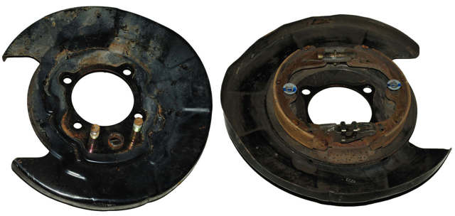Тормозные колодки ручника 44030EA060 NISSAN