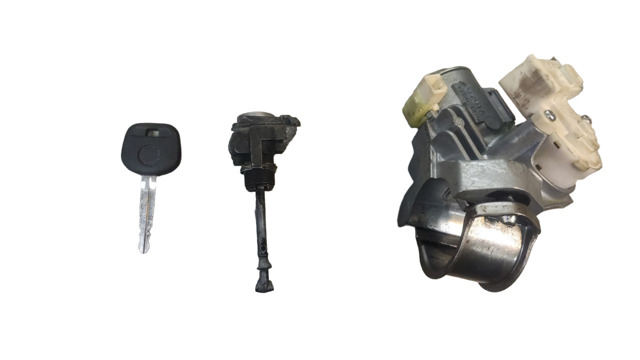 Замок зажигания 4528042140 TOYOTA
