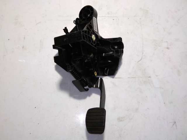 Педаль сцепления 465033911R RENAULT