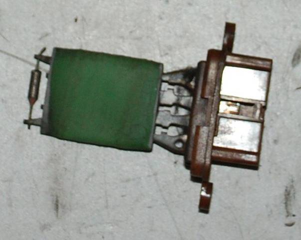 Реле печки 46722909 FIAT
