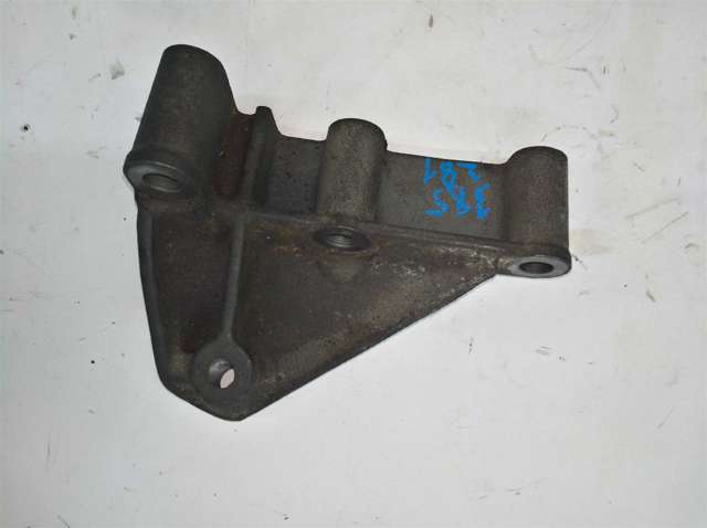 Правая подушка ДВС 46820471 FIAT