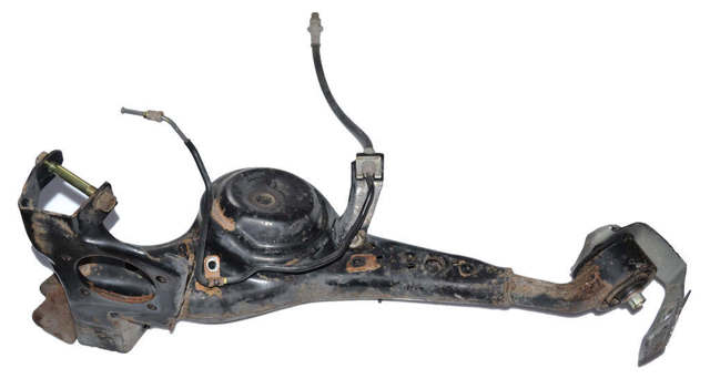 Рычаг/тяга задней подвески продольный нижний, правый 4871042010 TOYOTA