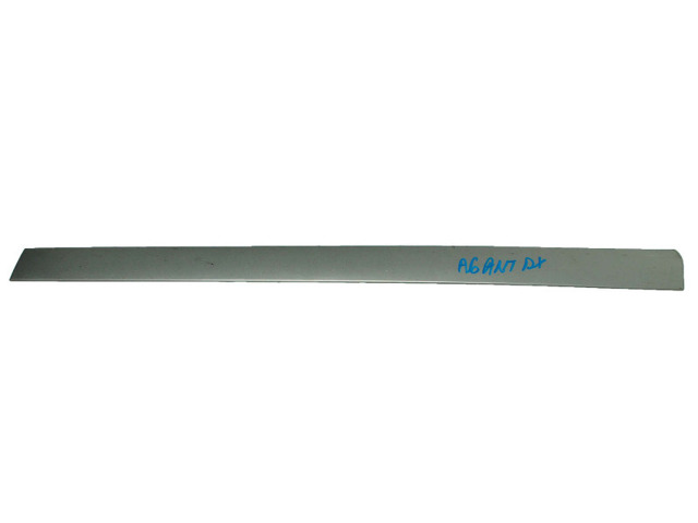 Молдинг двери передней правой 4F0853960E VAG