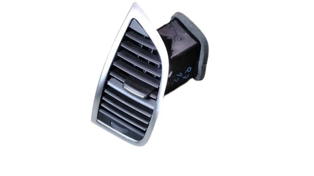 Решетка воздуховода левая 4L0820901T3Q7 VAG
