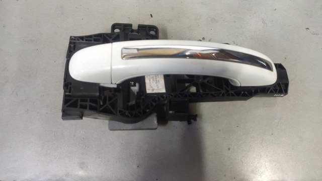 Ручка двери передней наружная 4L0837207 VAG