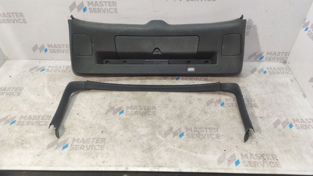 Обшивка крышки багажника 4L0867607 VAG