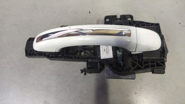 Держатель наружной ручки двери, передней правой 4L1837886H VAG
