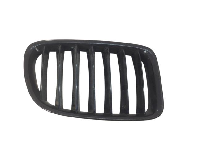 Решетка радиатора правая 51112993308 BMW